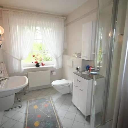 Ewigleben, Gartenstrasse