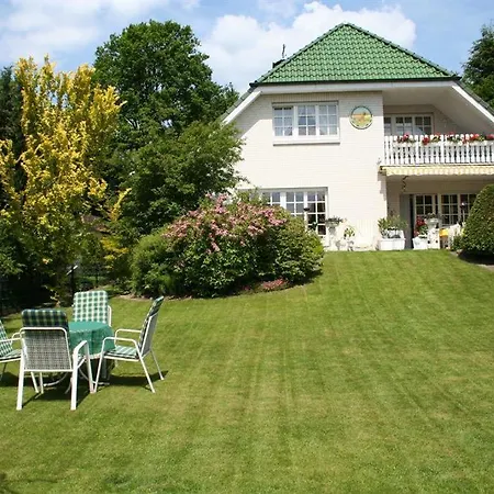 Ewigleben, Gartenstrasse