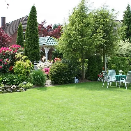 Ewigleben, Gartenstrasse